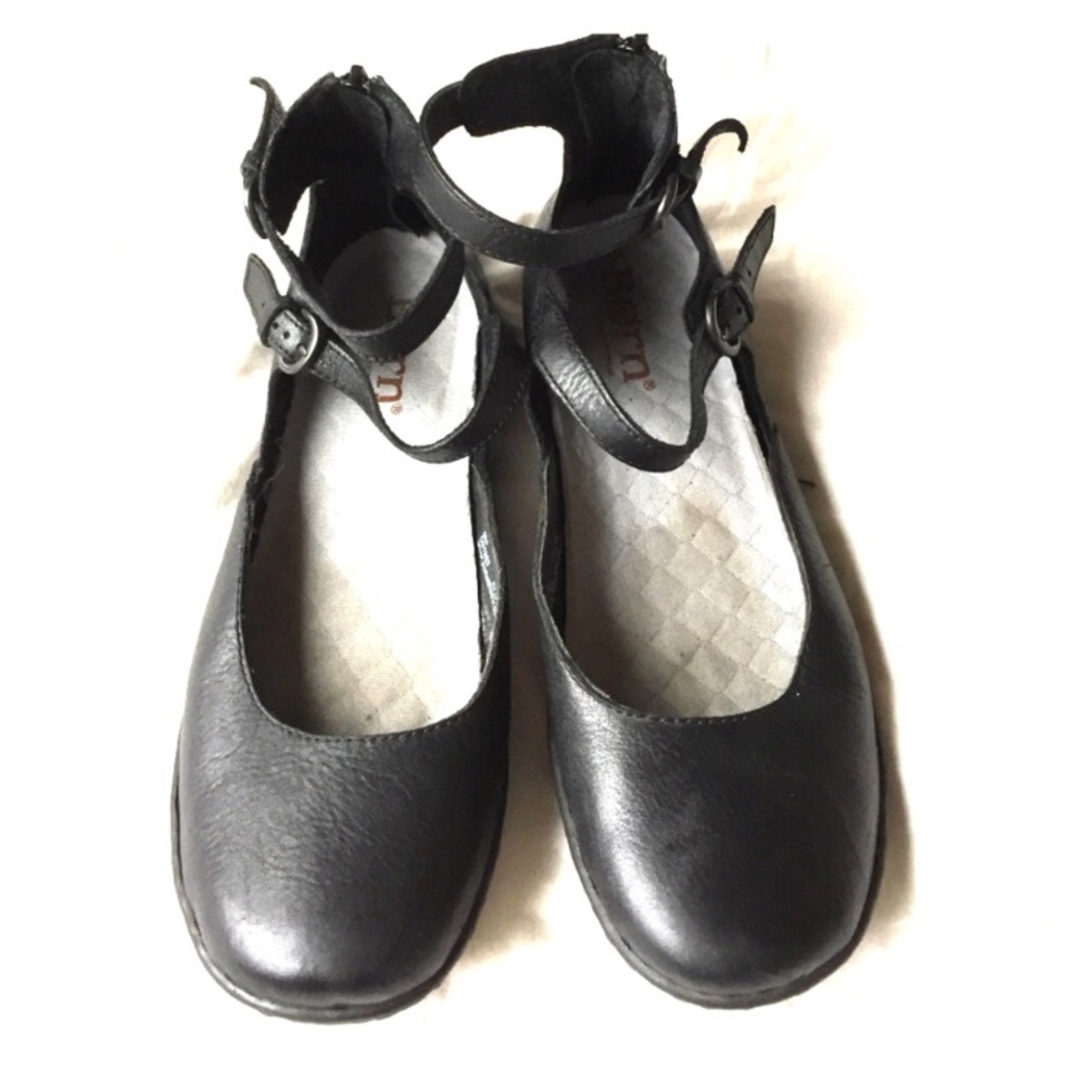 ISO Born Bennett Size 7 1/2 Need Black or Brown